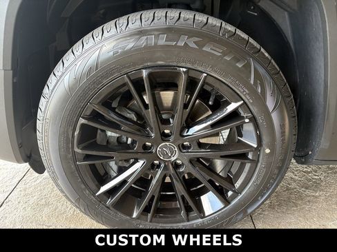 Used 2019 Jeep Renegade Latitude FWD image 10