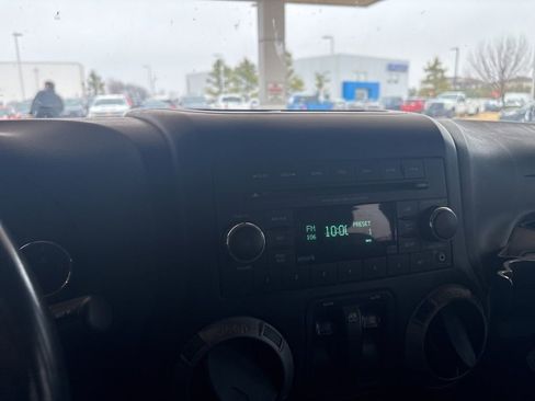 Used 2013 Jeep Wrangler Sport image 10