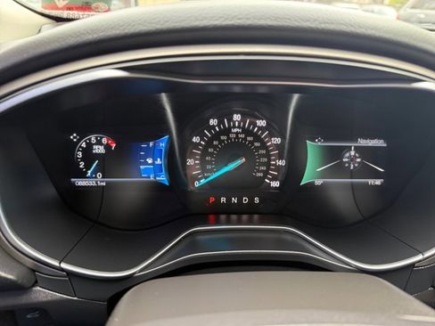 Used 2016 Ford Fusion SE w/ Equipment Group 202A image 16