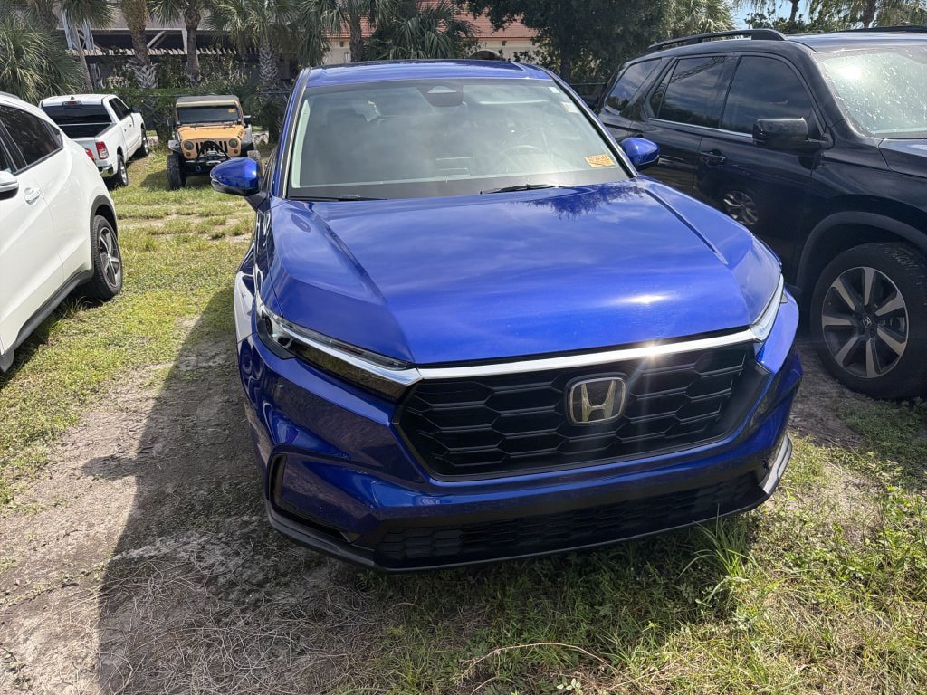 Used 2025 Honda CR-V LX image 4