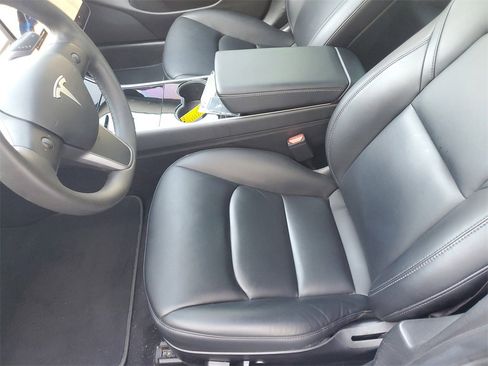 Used 2020 Tesla Model 3 Long Range image 13