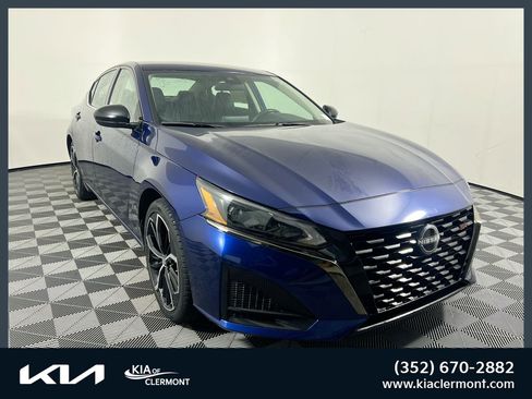 Used 2024 Nissan Altima 2.5 SR FWD image 1