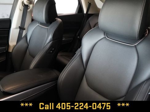 Used 2023 Genesis GV70 2.5T w/ Select Package AWD/4WD image 18