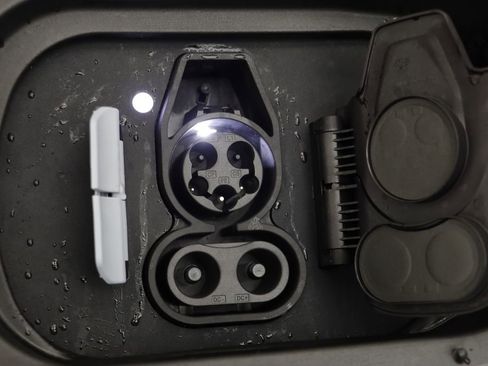 New 2026 BMW iX xDrive45 w/ Premium Package image 19