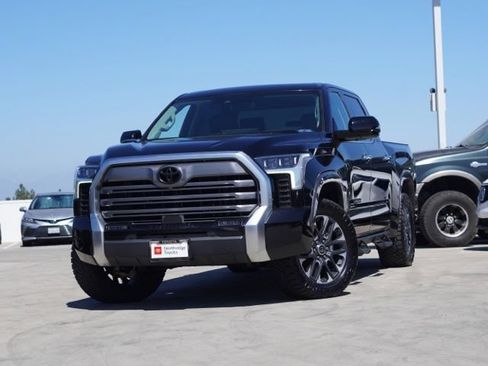 Used 2024 Toyota Tundra Limited AWD/4WD image 4