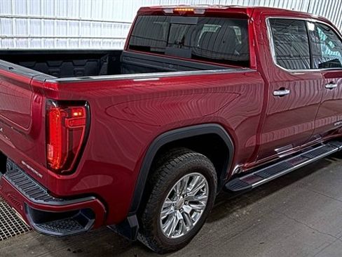 Used 2024 GMC Sierra 1500 Denali w/ Technology Package AWD/4WD image 8