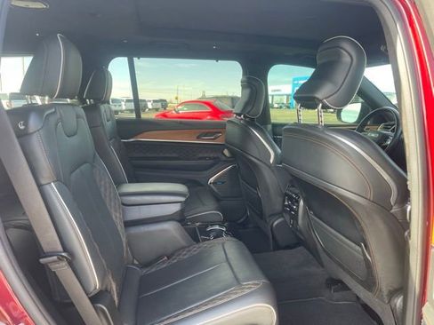 Used 2022 Jeep Grand Cherokee L Summit image 16