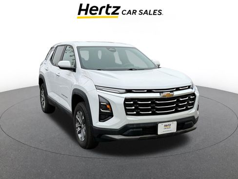 Used 2025 Chevrolet Equinox LT image 1