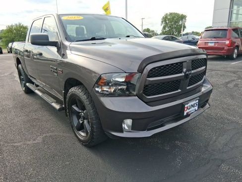 Used 2019 RAM 1500 Express w/ Wheel & Sound Group AWD/4WD image 4