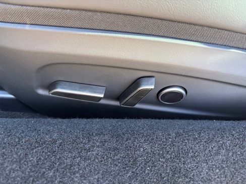 Used 2025 Tesla Model 3 image 32