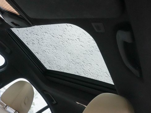 Used 2019 BMW 330i Sedan w/ Convenience Package RWD image 9