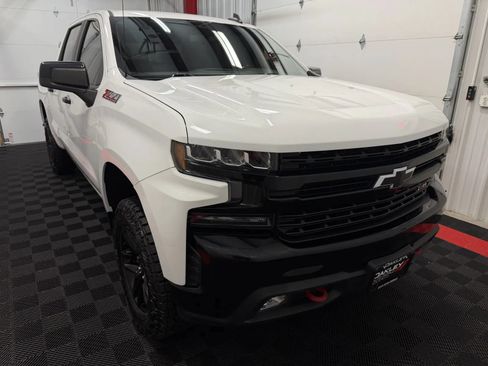 Used 2019 Chevrolet Silverado 1500 LT Trail Boss AWD/4WD image 6