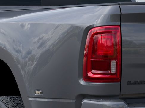 New 2026 RAM 3500 Laramie AWD/4WD image 9