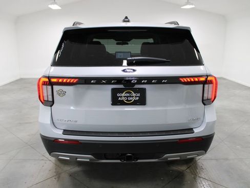New 2026 Ford Explorer Active AWD/4WD image 7
