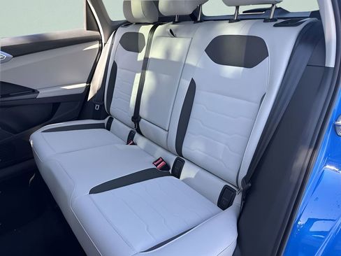 New 2026 Volkswagen Taos SE image 23