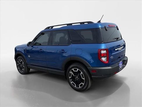 Used 2023 Ford Bronco Sport Outer Banks w/ Tech Package AWD/4WD image 4