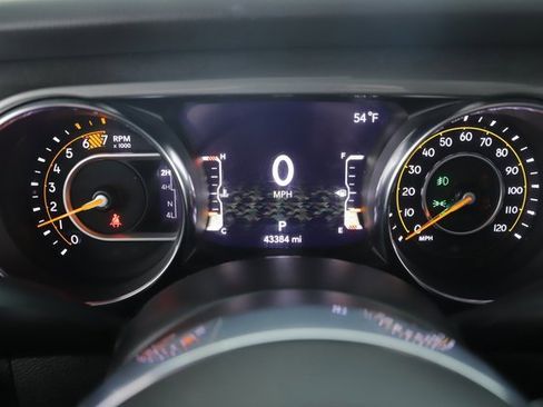 Used 2023 Jeep Wrangler Sahara image 20