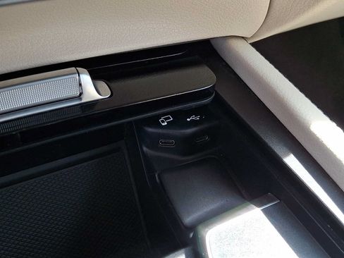Used 2020 Mercedes-Benz GLE 350 4MATIC image 26