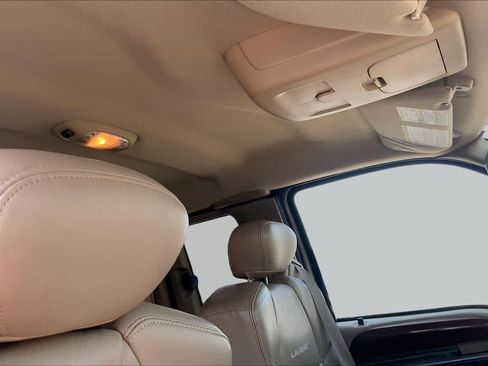 Used 2005 Ford F250 Lariat RWD image 13