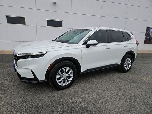 Certified 2026 Honda CR-V LX image 2