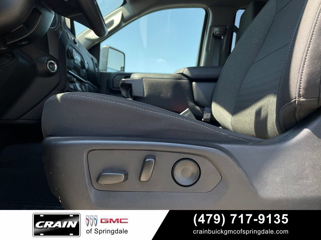 Used 2024 Chevrolet Silverado 2500 Custom w/ Custom Convenience Package AWD/4WD image 10