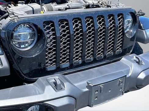 Used 2022 Jeep Gladiator Sport AWD/4WD image 26
