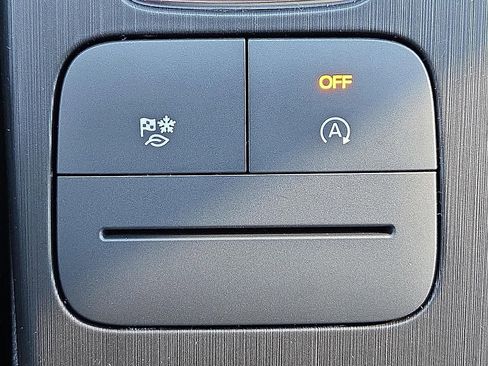 Certified 2025 Ford Escape Active image 18