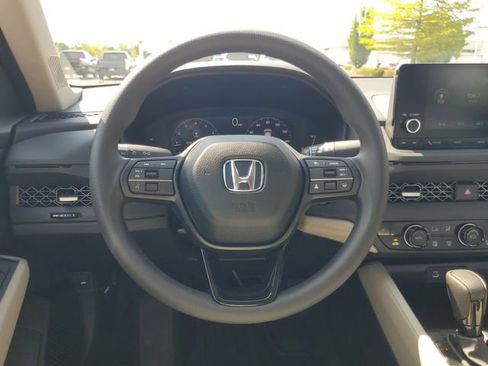 New 2025 Honda Accord SE image 10