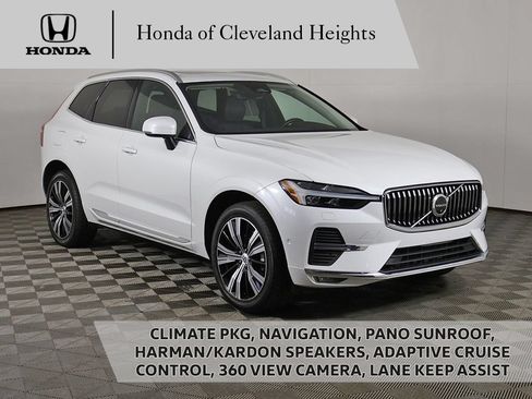 Used 2023 Volvo XC60 B5 Plus w/ Climate Package AWD/4WD image 1