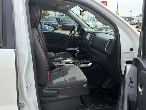 Used 2022 Nissan Frontier SV AWD/4WD image 20