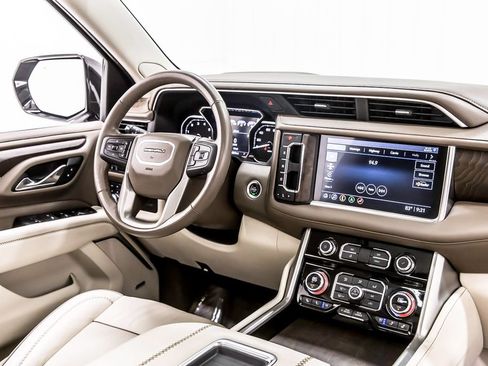 Used 2021 GMC Yukon Denali AWD/4WD image 20