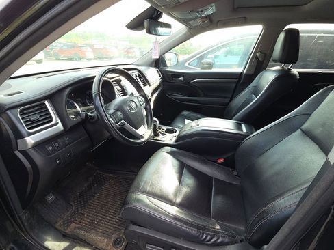 Used 2018 Toyota Highlander Limited AWD/4WD image 8