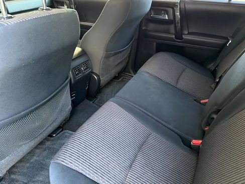 Used 2017 Toyota 4Runner TRD Off-Road AWD/4WD image 15