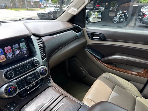 Used 2016 Chevrolet Suburban LTZ AWD/4WD image 43