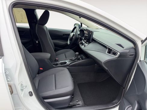 Used 2024 Toyota Corolla LE FWD image 15