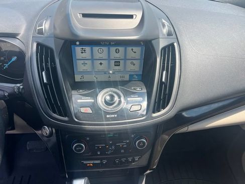 Used 2018 Ford Escape Titanium AWD/4WD image 14