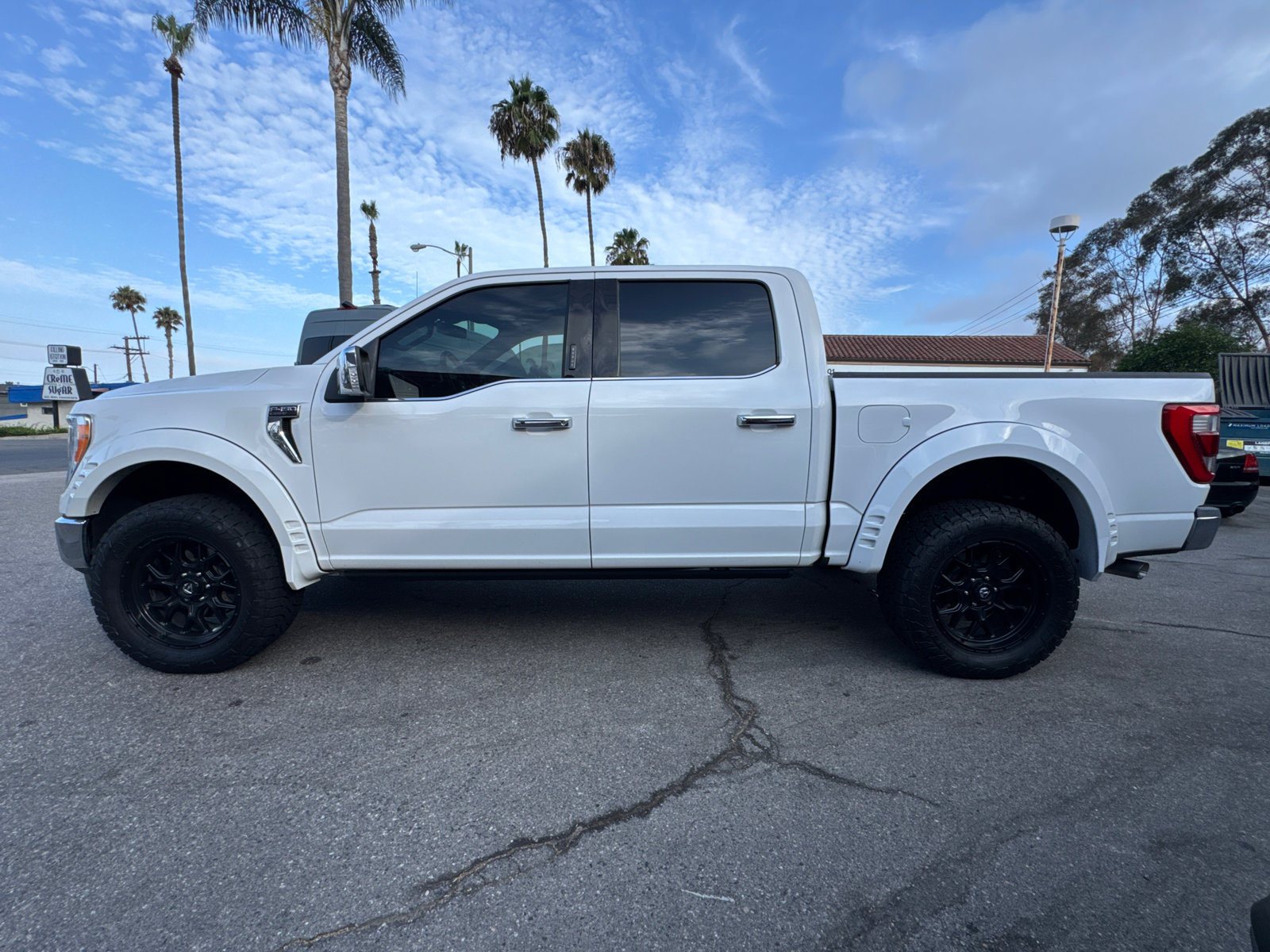 Used 2021 Ford F150 Lariat w/ Max Trailer Tow Package AWD/4WD image 5