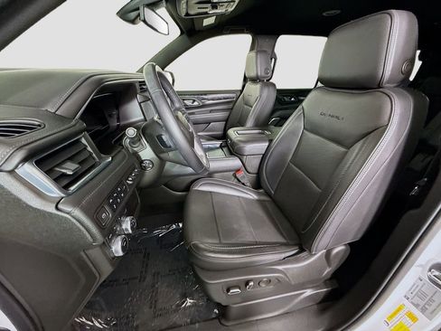 Used 2022 GMC Yukon Denali AWD/4WD image 21