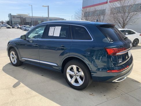 Used 2022 Audi Q7 Premium image 7