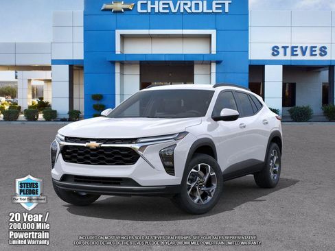 New 2026 Chevrolet Trax LT w/ Driver Confidence Package FWD image 6