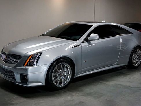 Used 2012 Cadillac CTS V w/ Wood Trim Package image 5