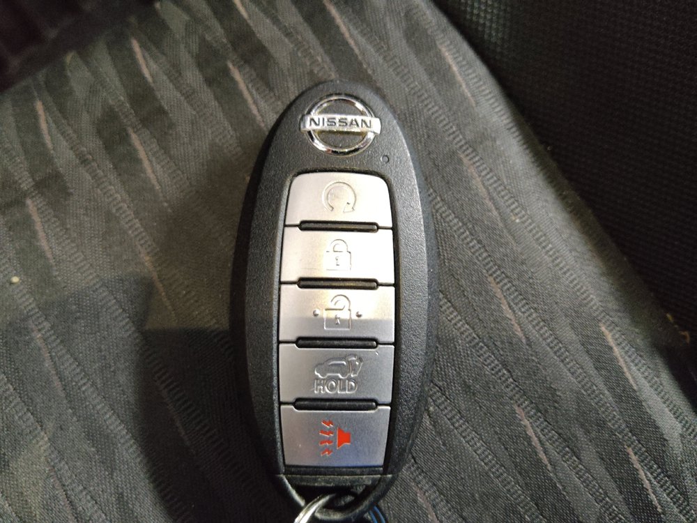 Used 2019 Nissan Rogue SV w/ Premium Package FWD image 32