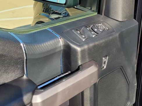 Used 2019 Ford F150 XLT w/ Equipment Group 302A Luxury AWD/4WD image 25