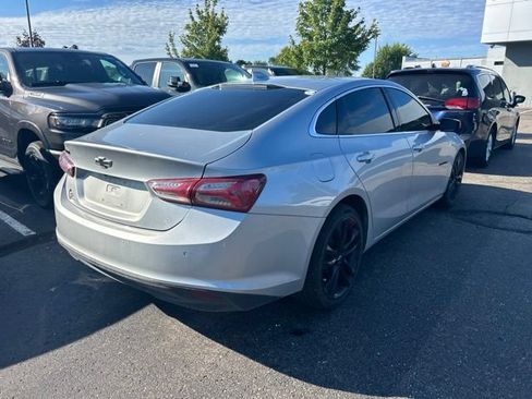 Used 2020 Chevrolet Malibu LT w/ Redline Edition FWD image 4
