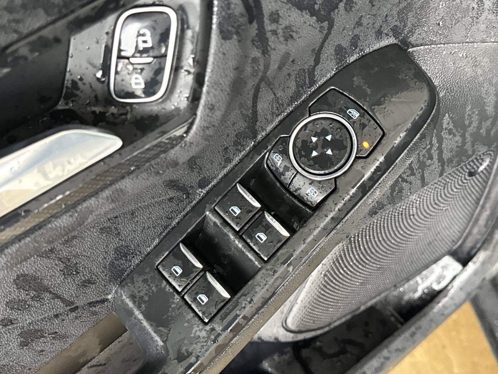 Used 2023 Ford Escape ST-Line w/ Tech Pack #1 FWD image 17