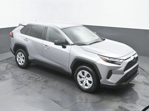 Used 2024 Toyota RAV4 LE FWD image 28