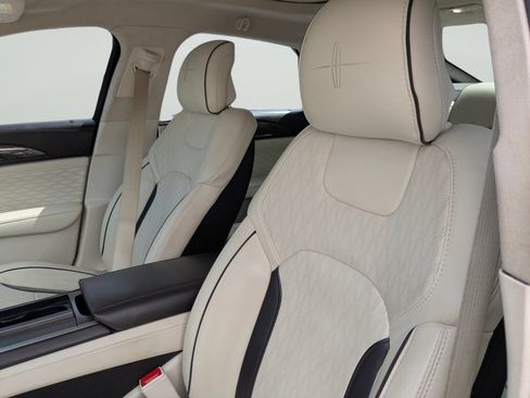 Used 2018 Lincoln MKZ Black Label w/ Technology Package FWD image 7