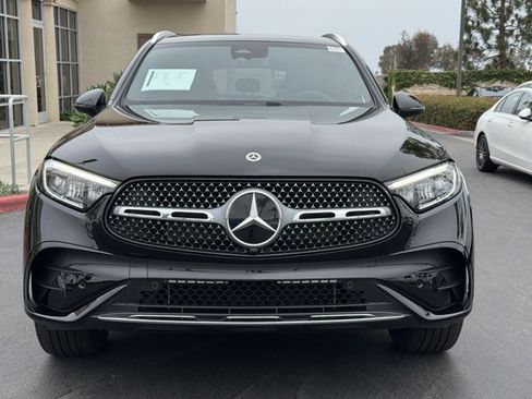 Used 2026 Mercedes-Benz GLC 300 image 3