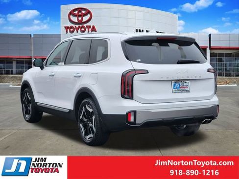 Used 2025 Kia Telluride EX image 7