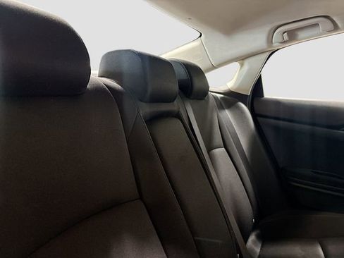 Used 2018 Honda Civic EX image 27